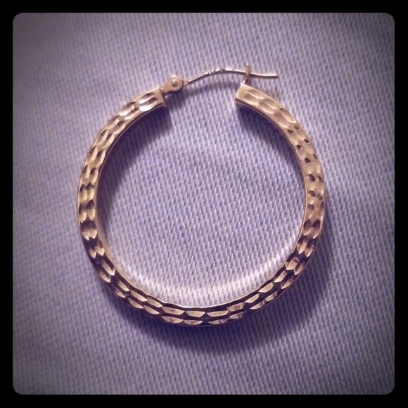 Jewelry - Gold Hoop